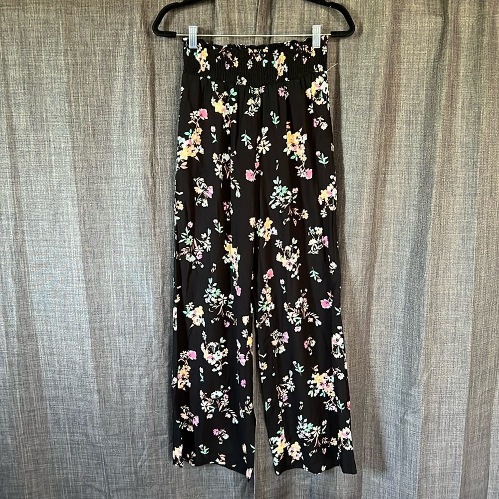 No boundaries wide leg floral palazzo pants with smocked waist and pockets